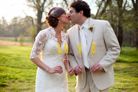 kiss,love,yellow