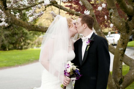 kissing