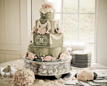 green cake