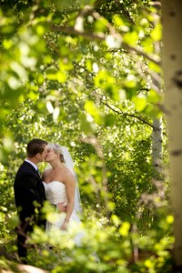 bride, groom, kiss